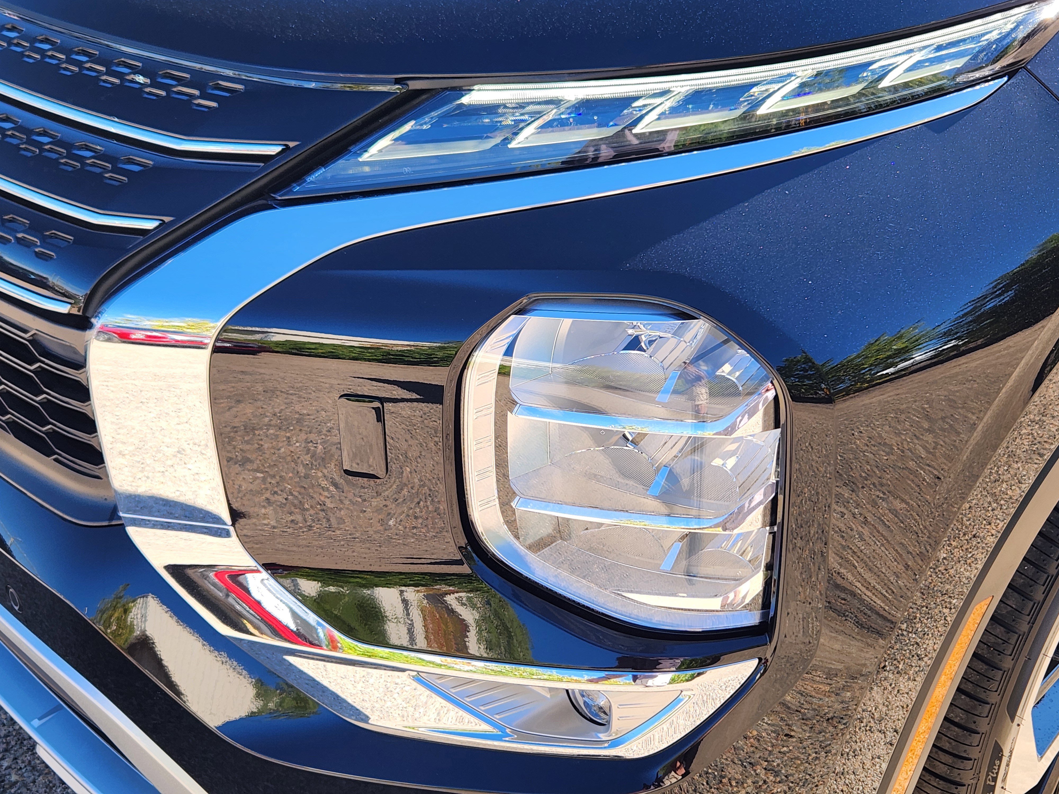 New 2025 Mitsubishi Outlander SEL image 5