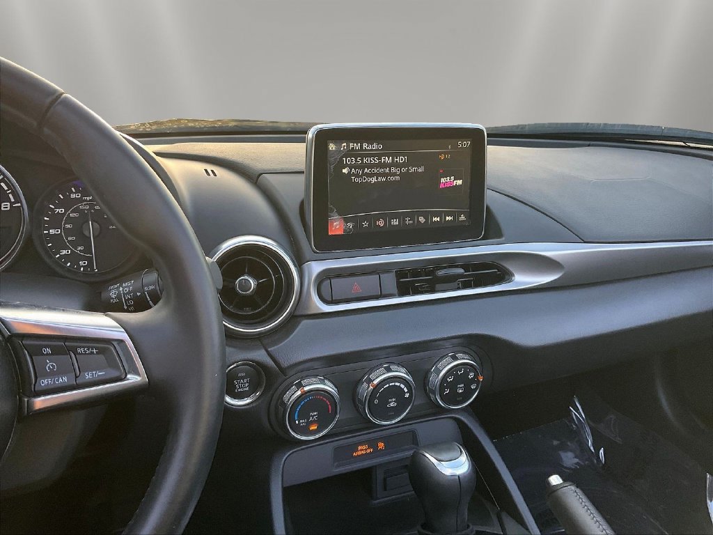 Used 2017 FIAT 124 Spider Classica RWD image 9