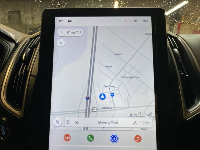 Used 2023 Ford Edge SEL image 9