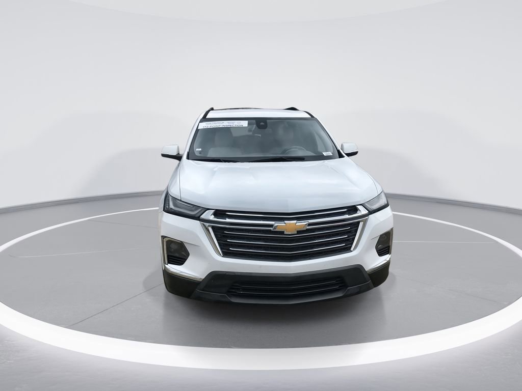 Used 2023 Chevrolet Traverse LT w/ LPO, Floor Liner Package FWD image 3