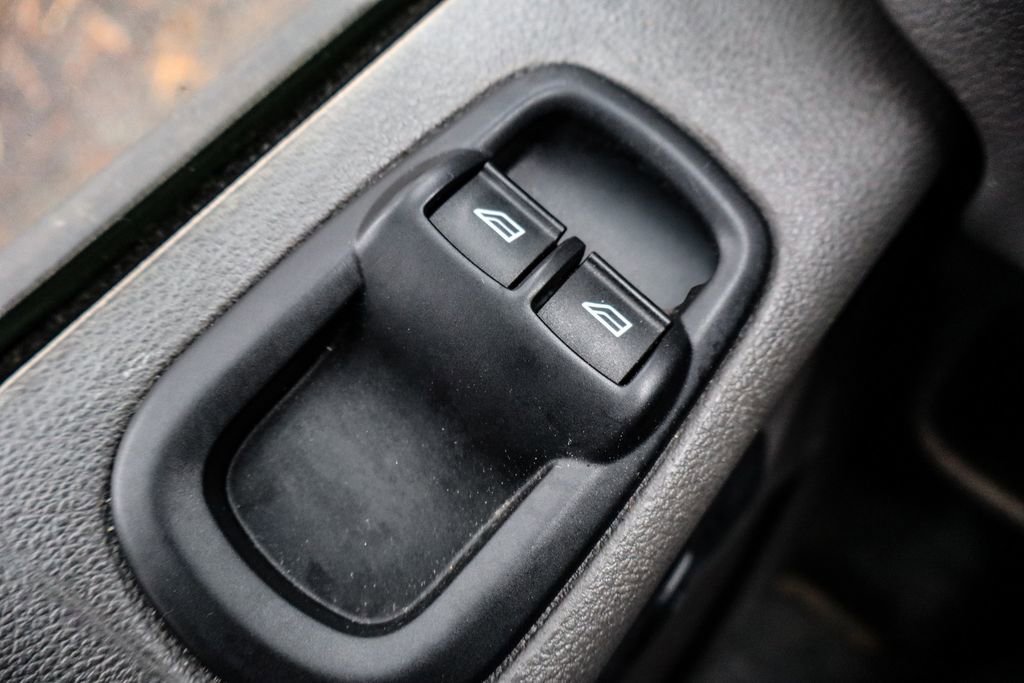 Used 2020 Ford Transit 250 Base image 19