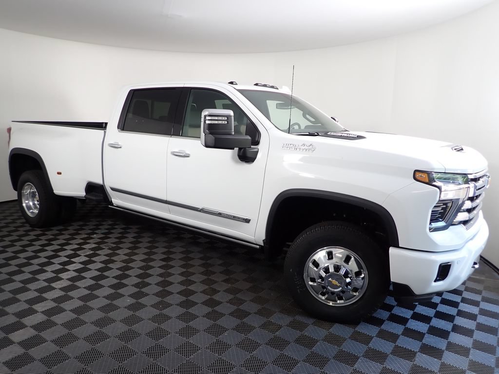 New 2026 Chevrolet Silverado 3500 High Country AWD/4WD image 10