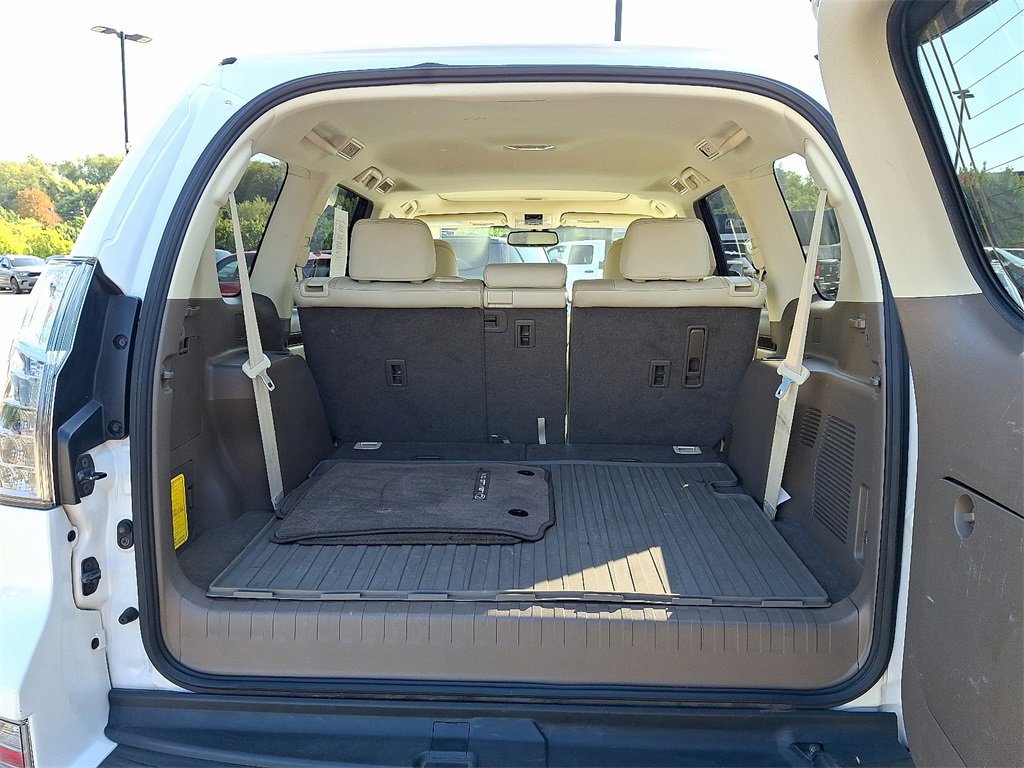 Used 2019 Lexus GX 460 image 28