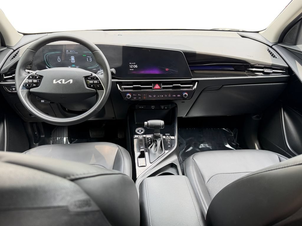 Certified 2023 Kia Niro EX FWD image 14