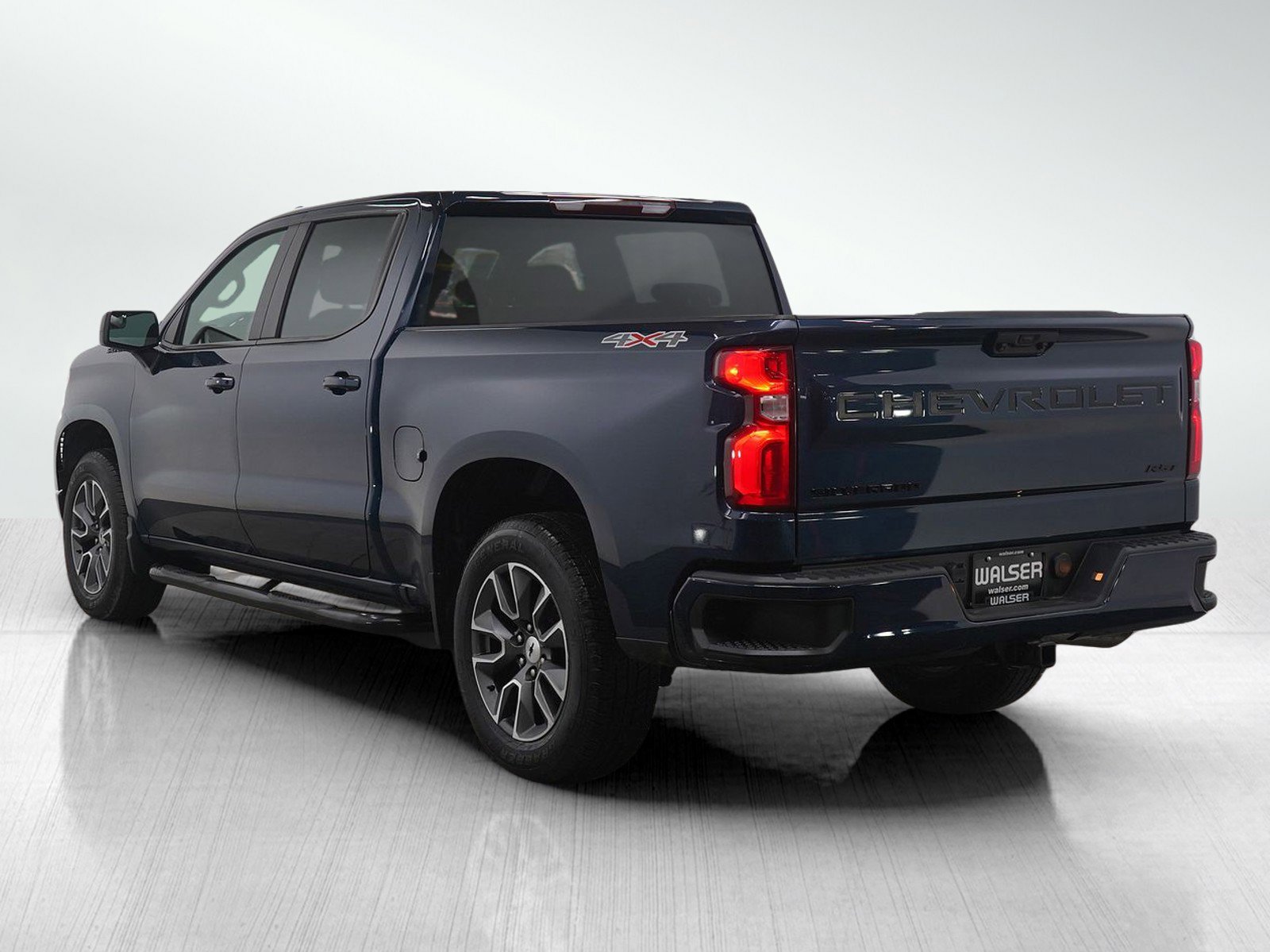 Used 2023 Chevrolet Silverado 1500 RST image 3