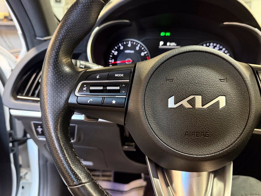 Used 2022 Kia Stinger GT-Line RWD image 40