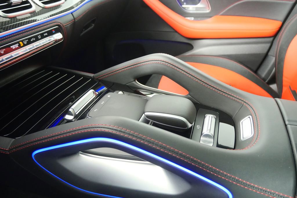 Used 2024 Mercedes-Benz GLE 53 AMG 4MATIC image 25