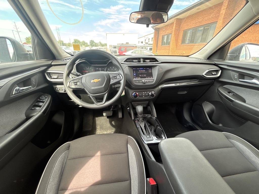 Used 2023 Chevrolet TrailBlazer LS FWD image 21