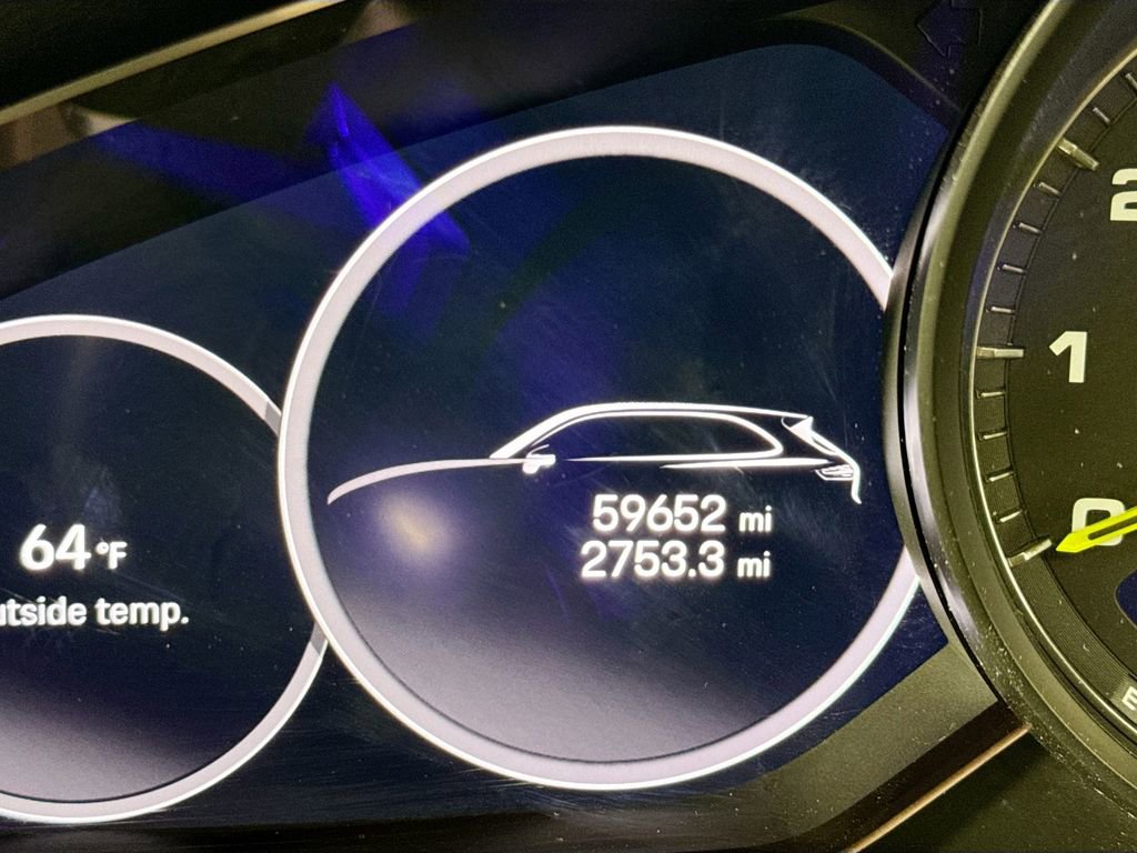 Used 2022 Porsche Cayenne E-Hybrid image 12