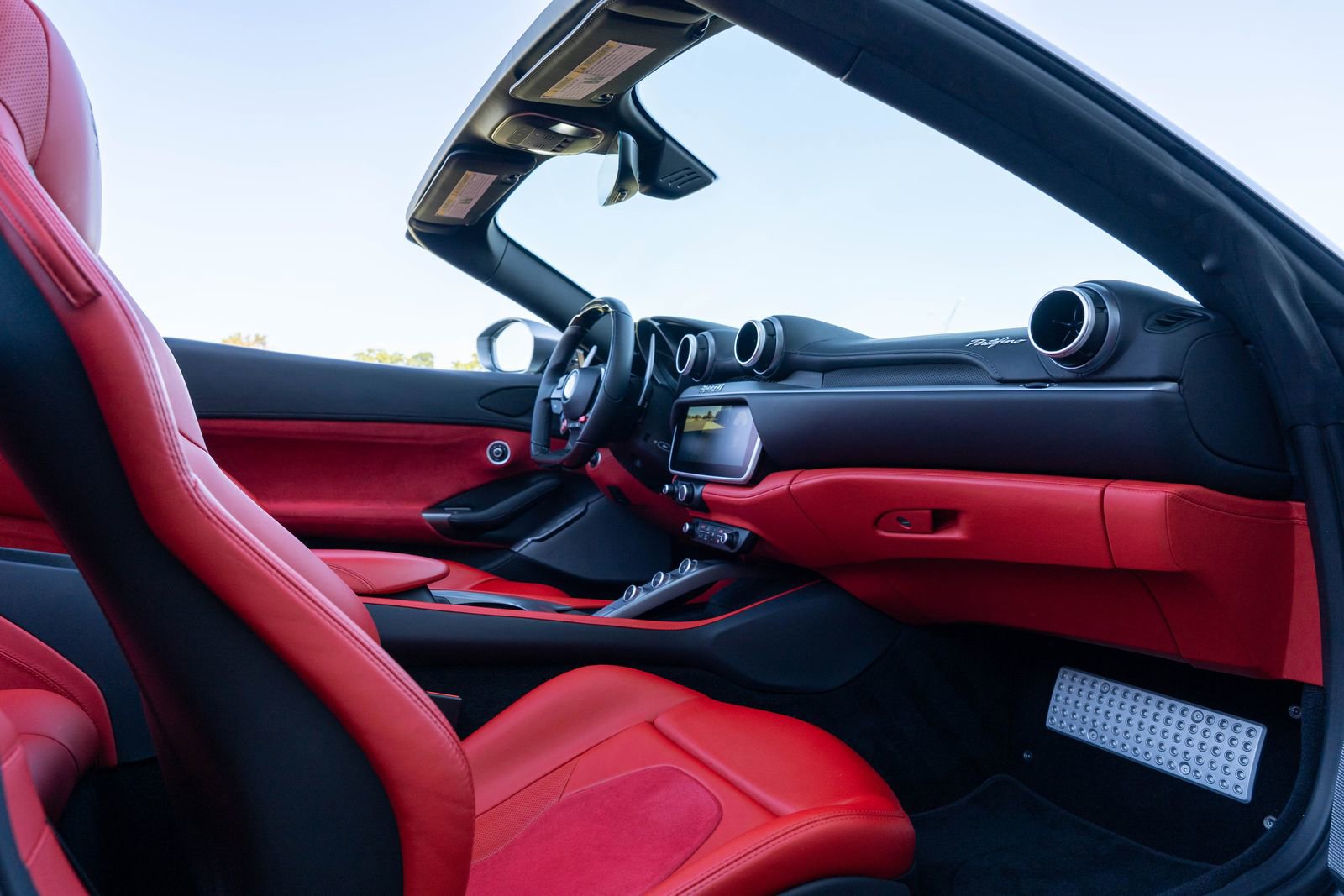 Certified 2019 Ferrari Portofino image 51