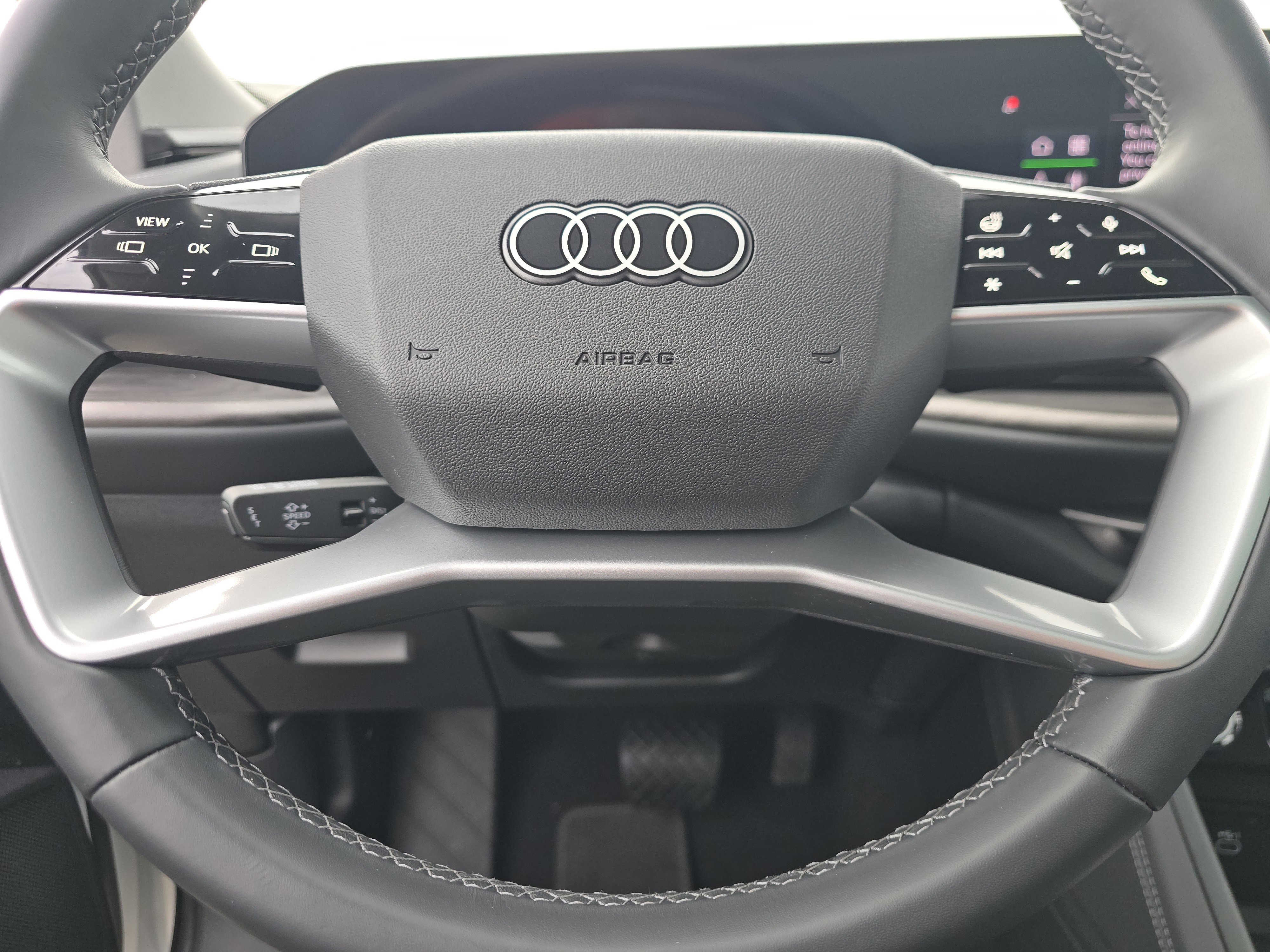 Used 2025 Audi Q5 Premium w/ Convenience Package AWD/4WD image 23