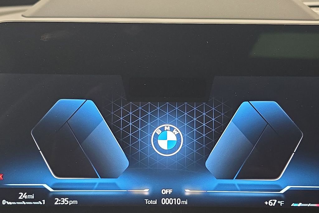 New 2026 BMW X2 xDrive28i w/ Technology Package AWD/4WD image 16
