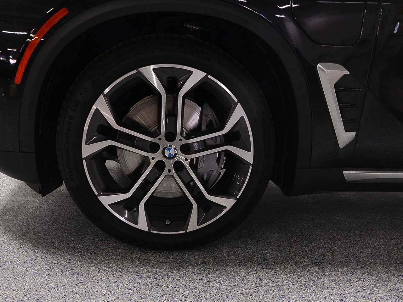 Used 2026 BMW X5 xDrive50e AWD/4WD image 5