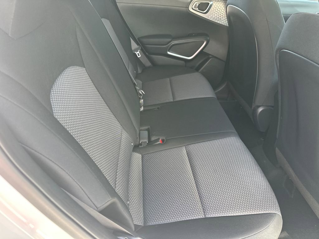 Used 2025 Kia Soul LX w/ LX Technology Package image 15