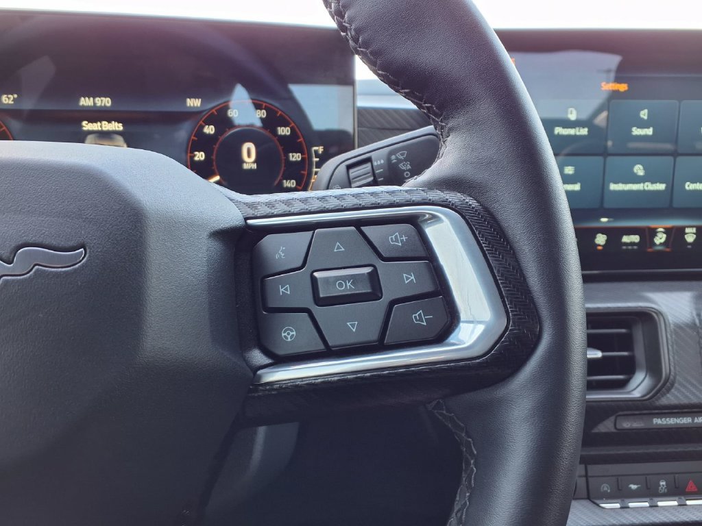 Used 2026 Ford Mustang Coupe RWD image 9