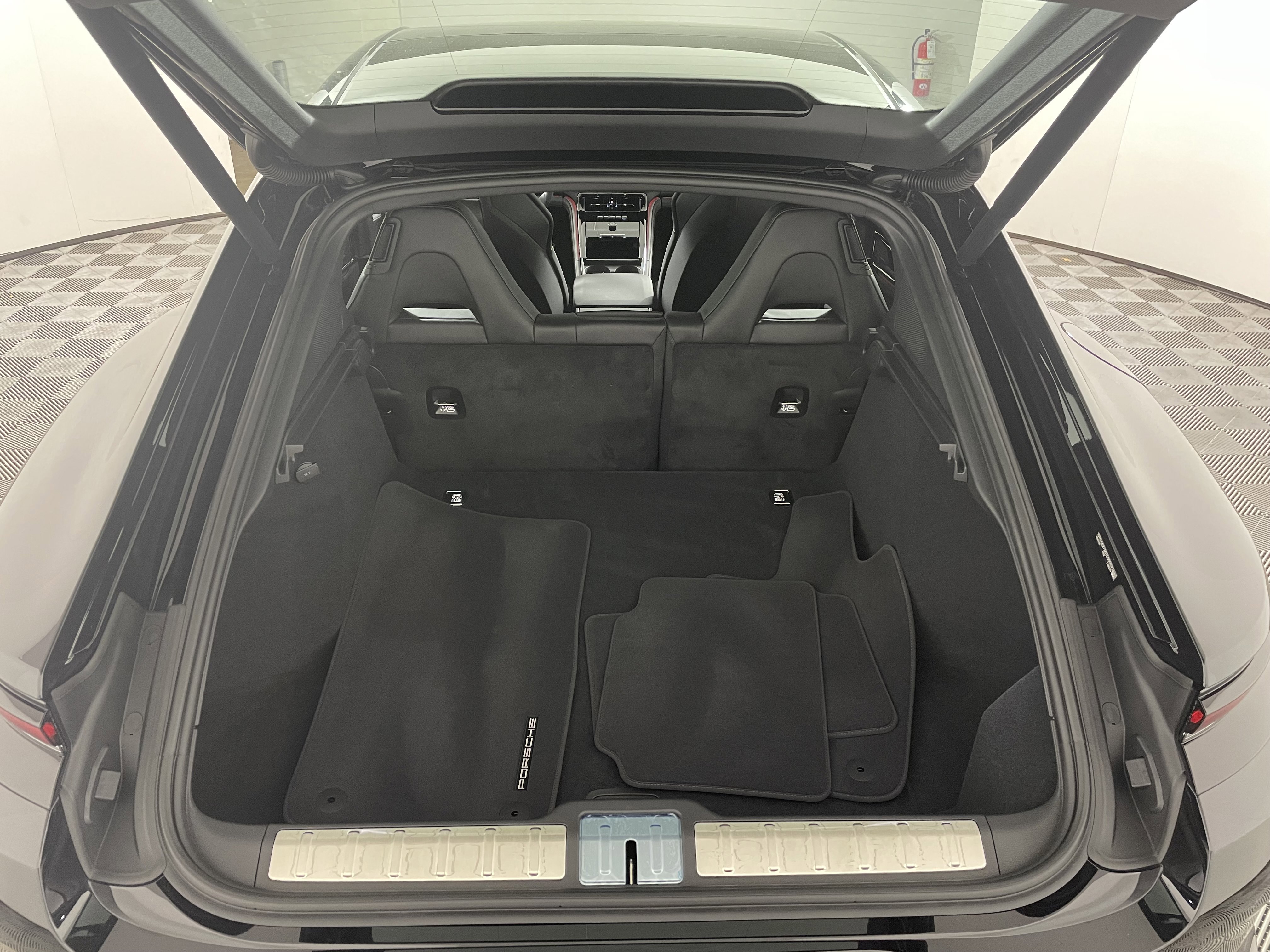 Certified 2026 Porsche Panamera image 21