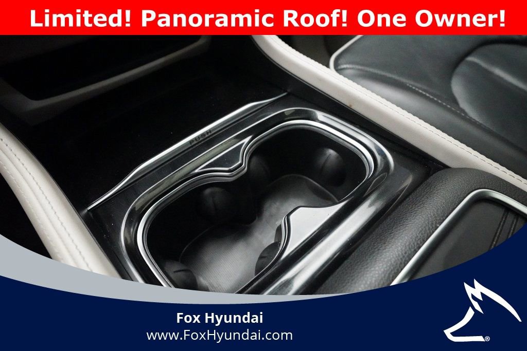 Used 2024 Chrysler Pacifica Limited image 18