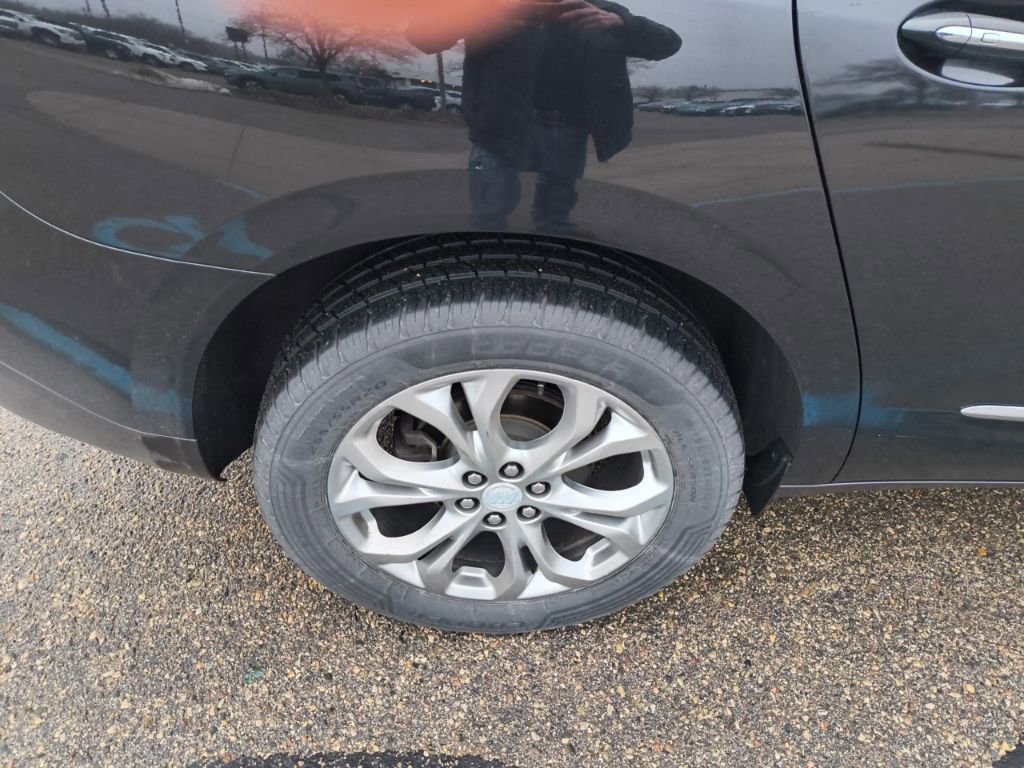 Used 2018 Buick Enclave Avenir w/ Avenir Technology Package image 6