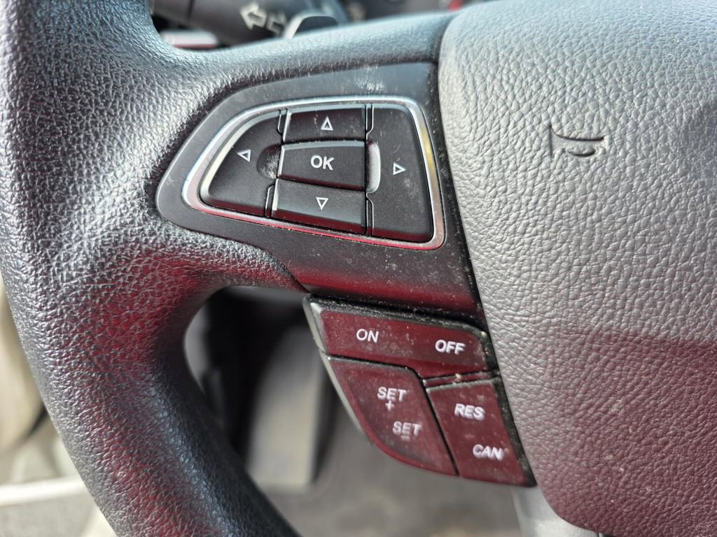 Used 2017 Ford Escape SE w/ SE Cold Weather Package image 16