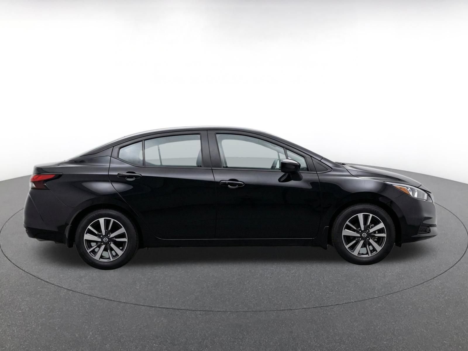 Used 2025 Nissan Versa SV FWD image 8