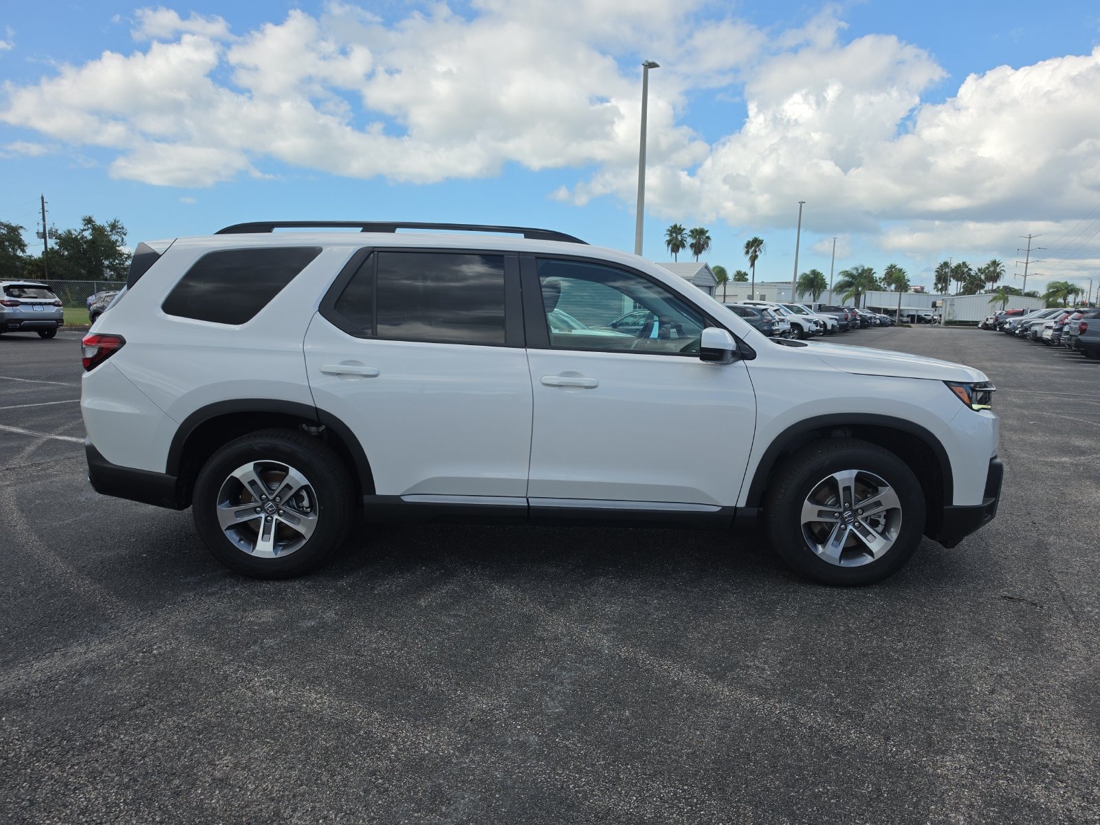 New 2026 Honda Pilot EX-L image 3