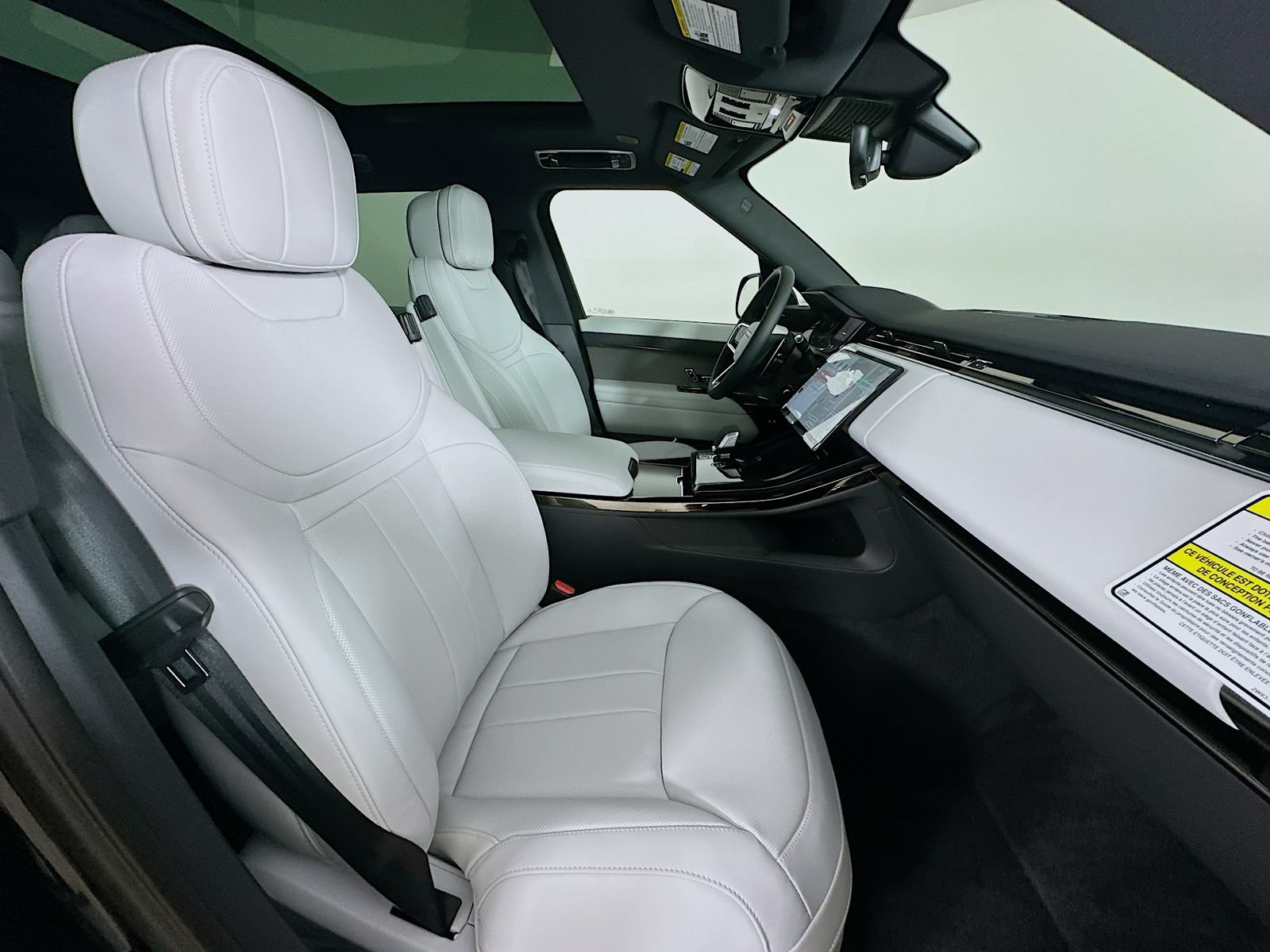 New 2026 Land Rover Range Rover Sport SE AWD/4WD image 43