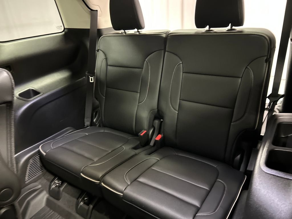Used 2023 GMC Acadia Denali w/ Denali Ultimate Package image 24