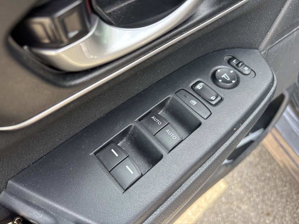 Used 2019 Honda CR-V EX image 18