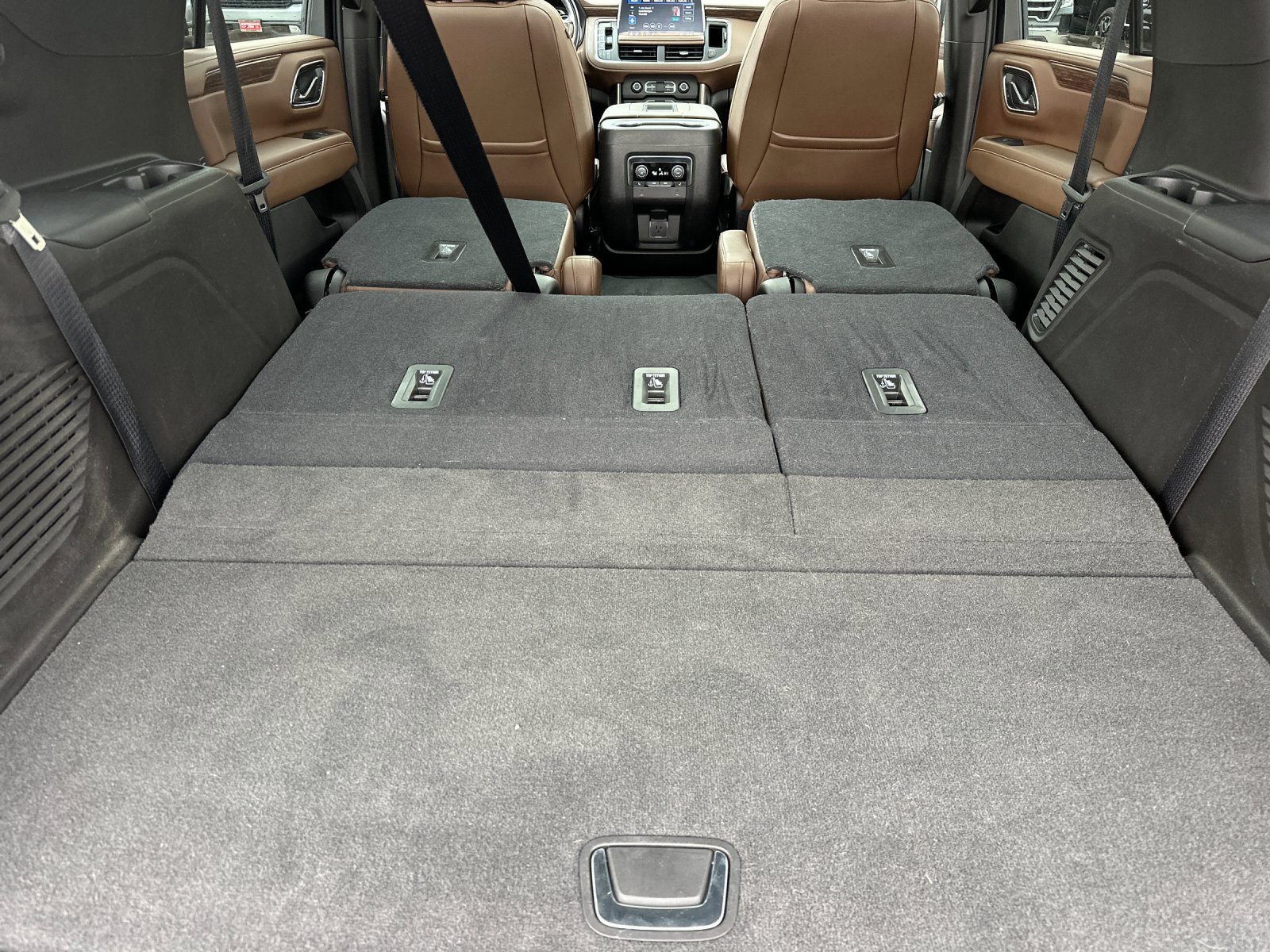 Used 2021 Chevrolet Tahoe High Country image 18