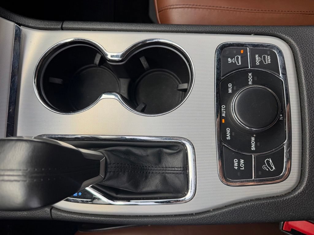 Certified 2020 Jeep Grand Cherokee Summit AWD/4WD image 20