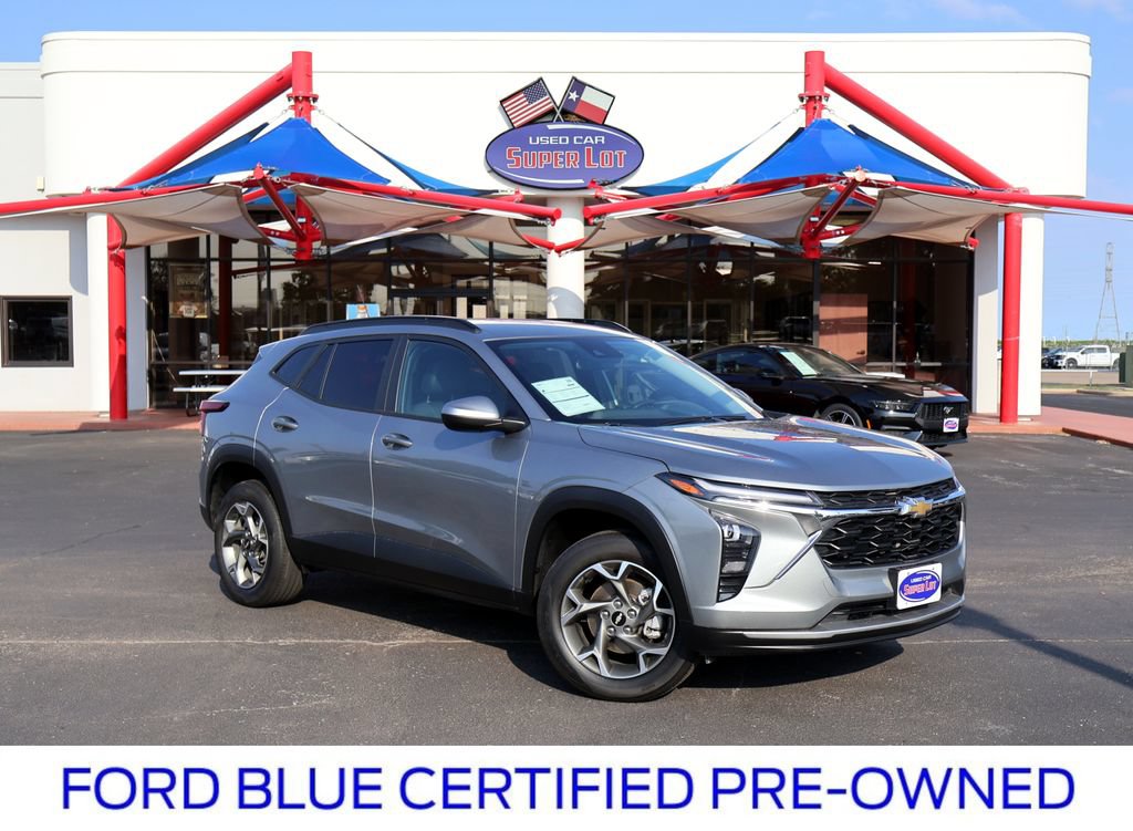 Used 2025 Chevrolet Trax LT w/ LT Convenience Package