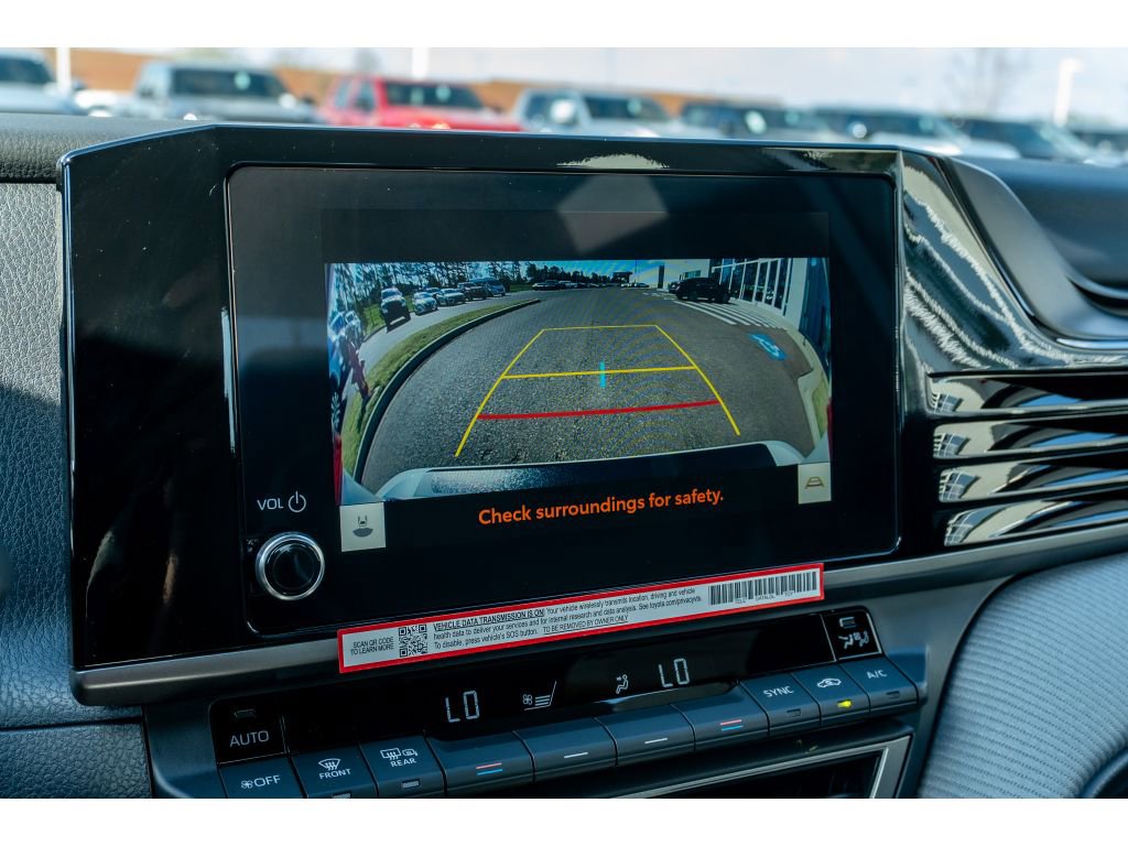 Used 2026 Toyota Camry SE FWD image 23
