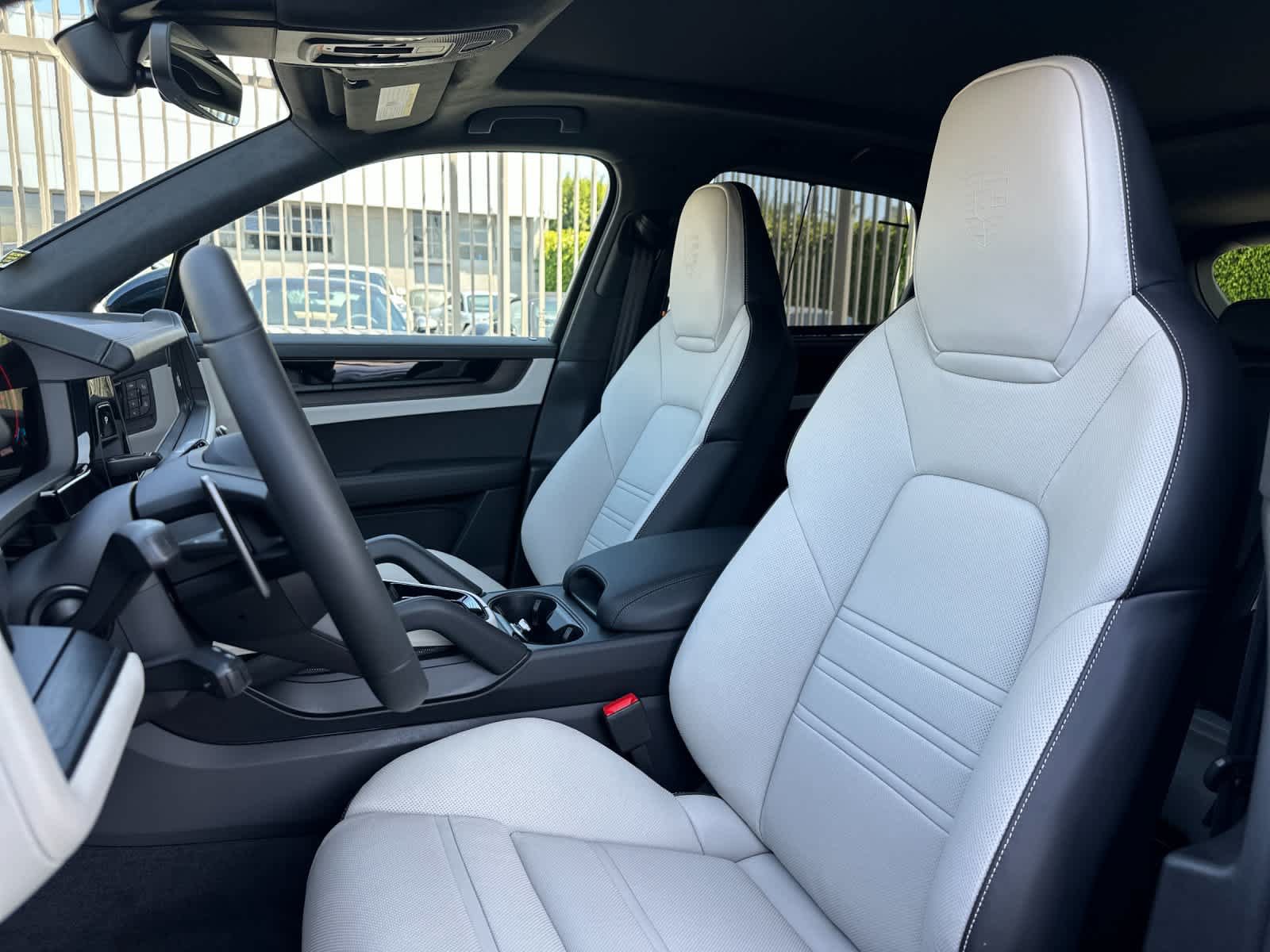 New 2026 Porsche Cayenne GTS AWD/4WD image 5