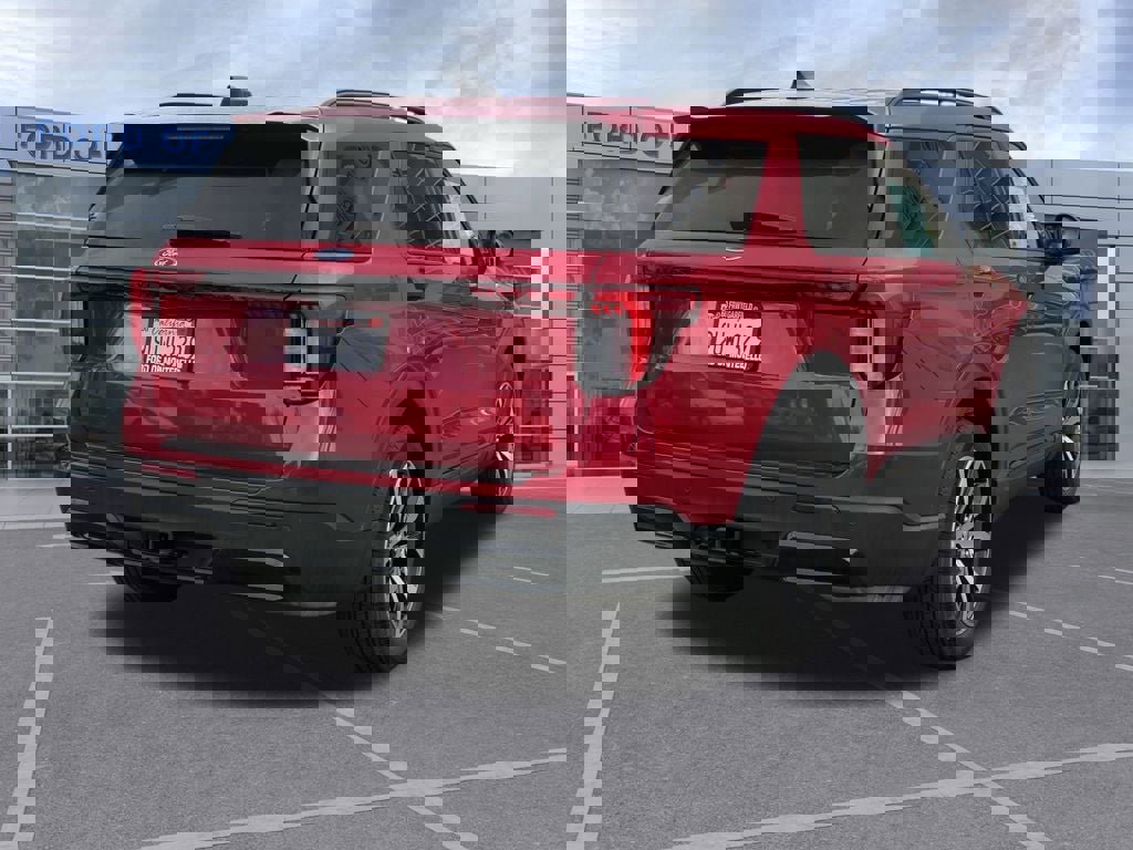 Used 2025 Ford Explorer ST-Line w/ Premium Package image 4