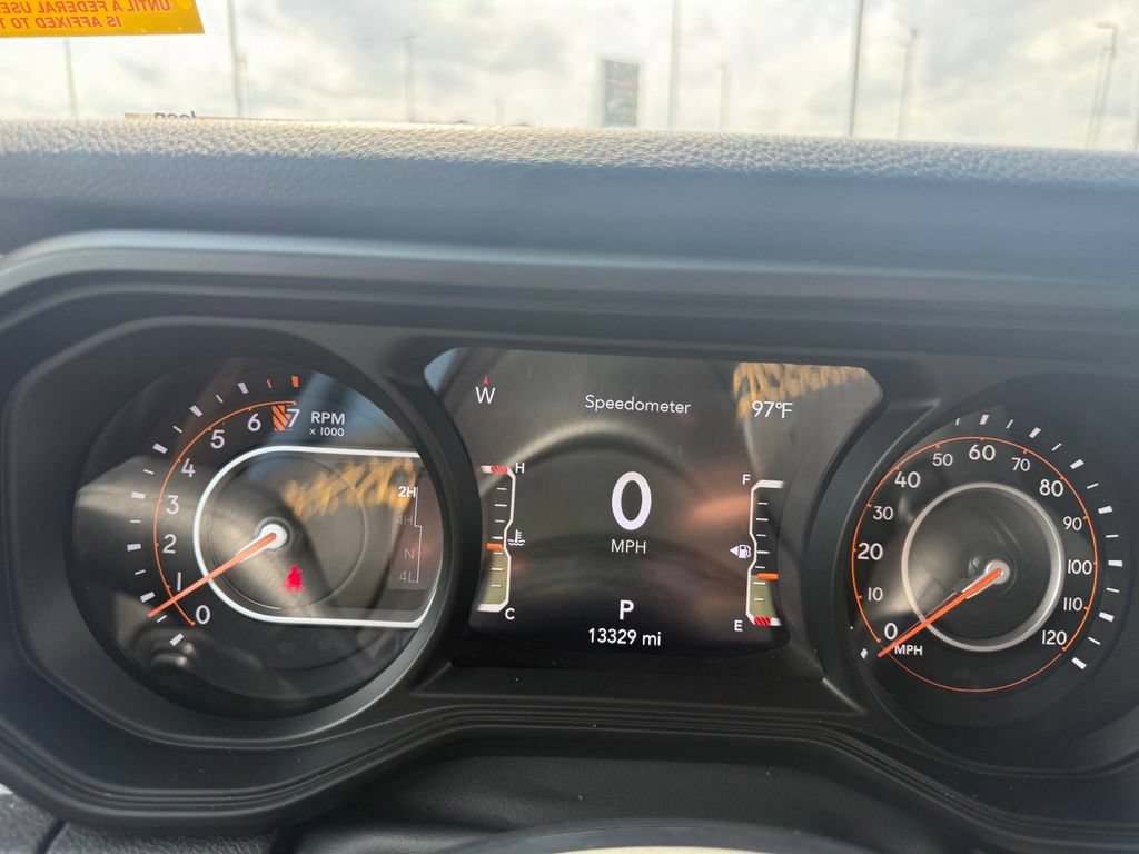 Used 2024 Jeep Gladiator Sport AWD/4WD image 15