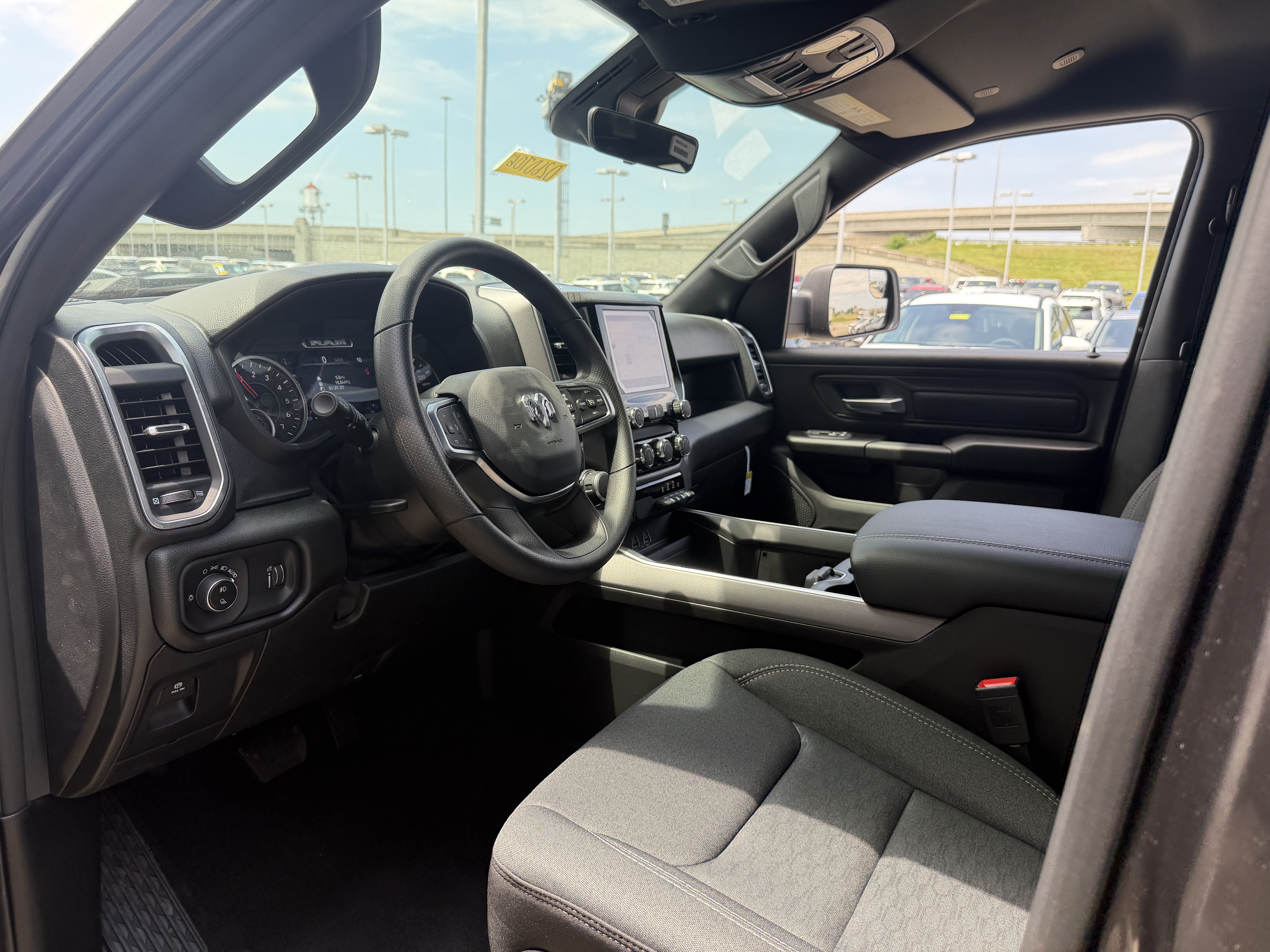 New 2026 RAM 1500 Express AWD/4WD image 28