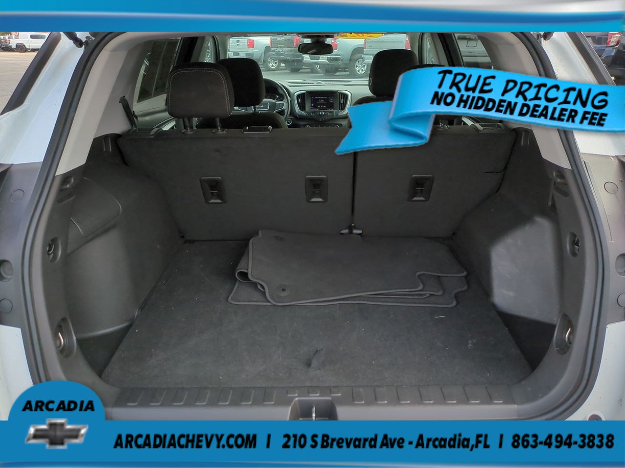Used 2024 GMC Terrain SLE AWD/4WD image 13