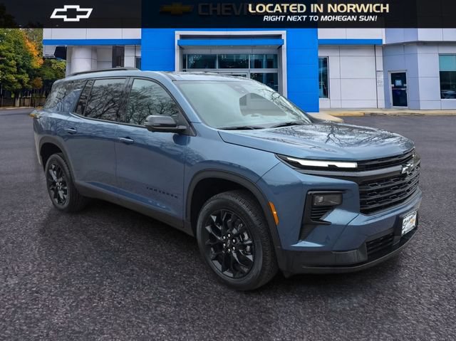 New 2026 Chevrolet Traverse LT w/ Midnight/Sport Edition FWD image 3
