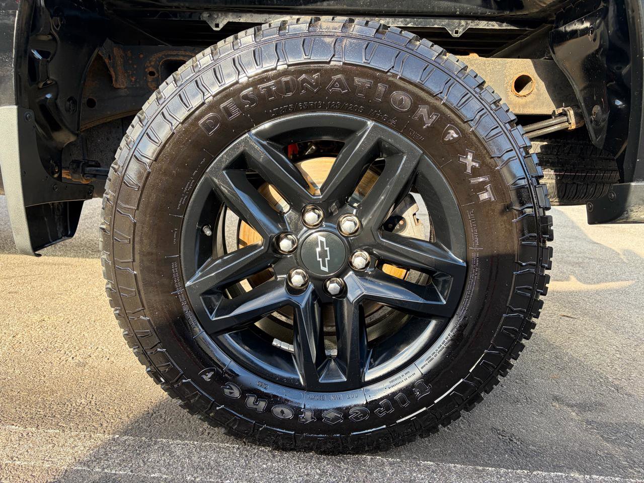 Used 2021 Chevrolet Silverado 1500 Custom Trail Boss AWD/4WD image 18