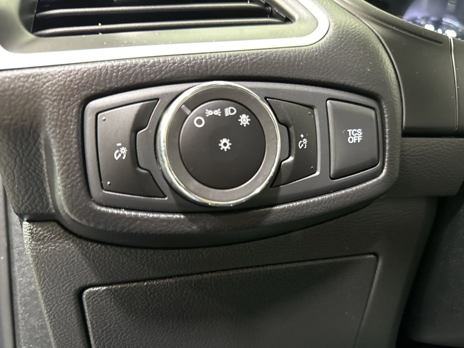 Used 2023 Ford Edge SEL image 22