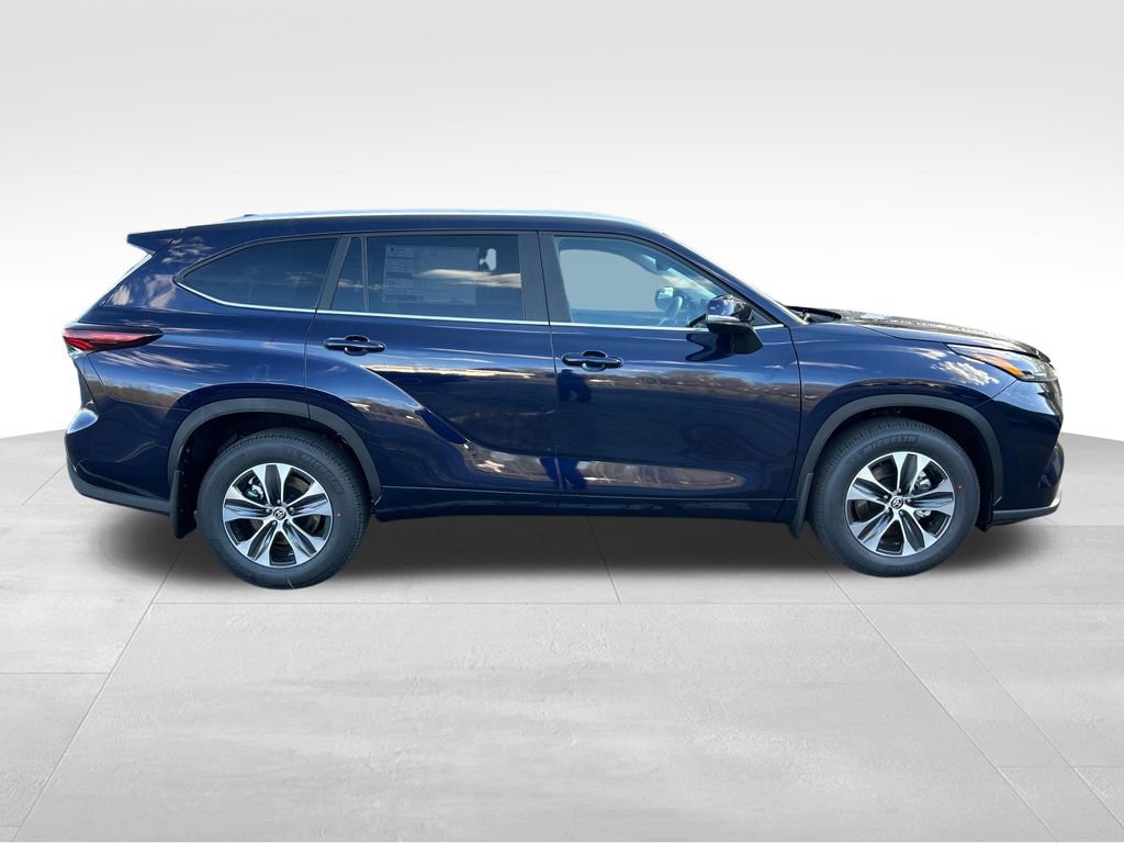 New 2026 Toyota Highlander XLE AWD/4WD image 6