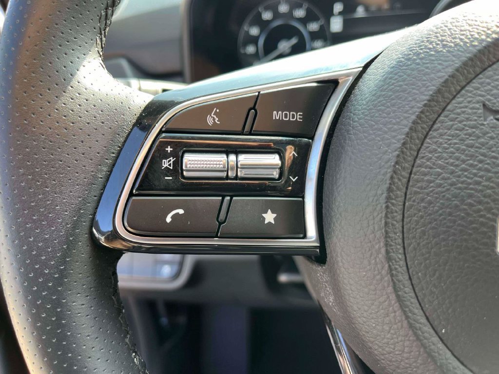 Certified 2026 Kia Seltos SX w/ SX Sunroof Package AWD/4WD image 19