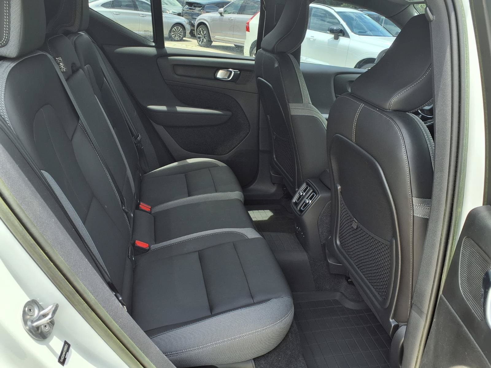 Certified 2023 Volvo XC40 Recharge Ultimate w/ Protection Package Premier AWD/4WD image 15
