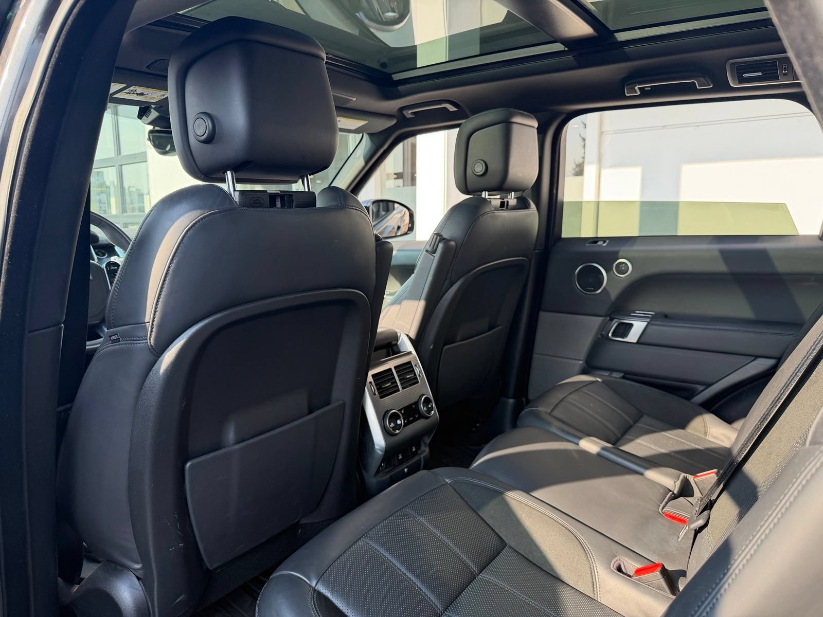 Used 2021 Land Rover Range Rover Sport HST AWD/4WD image 17