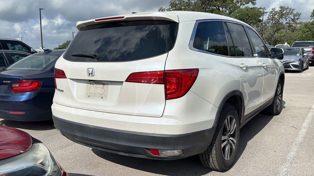 Used 2018 Honda Pilot EX image 3
