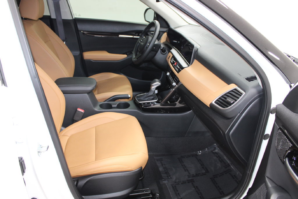 Used 2025 Kia Seltos EX w/ EX Sunroof Package FWD image 24
