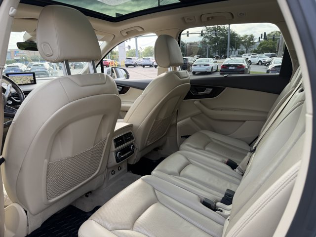 Used 2018 Audi Q7 3.0T Prestige w/ Prestige Package AWD/4WD image 6