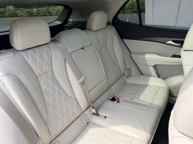 Used 2022 Buick Envision Avenir w/ Technology Package II image 34