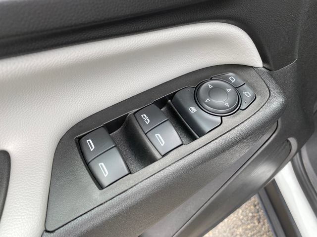 Certified 2022 Chevrolet Equinox LS w/ Driver Confidence II Package AWD/4WD image 17