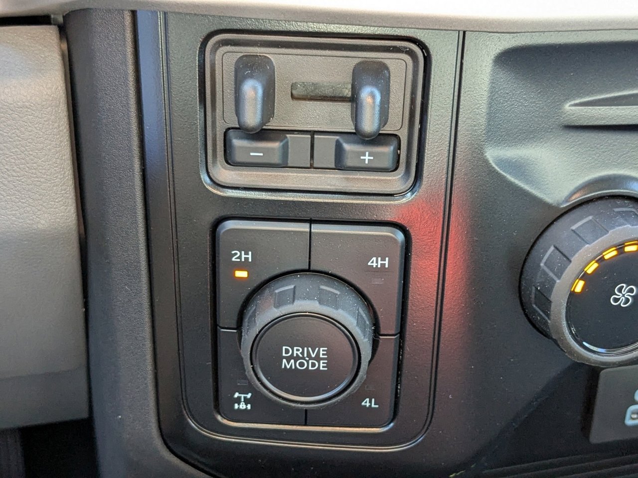 New 2026 Ford F250 XL image 29